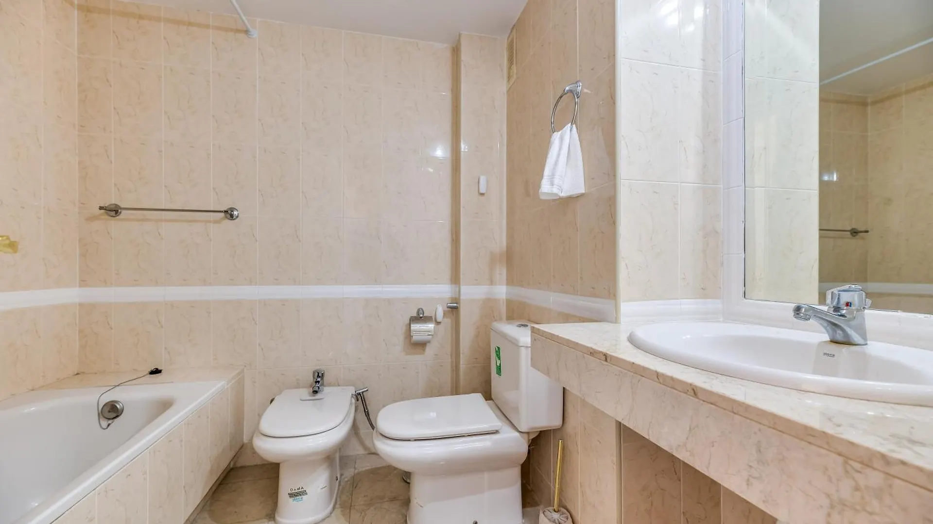 Cozy 2 Bdrm Apt W Sea Views Next To Puerto Banus Marbella İspanya
