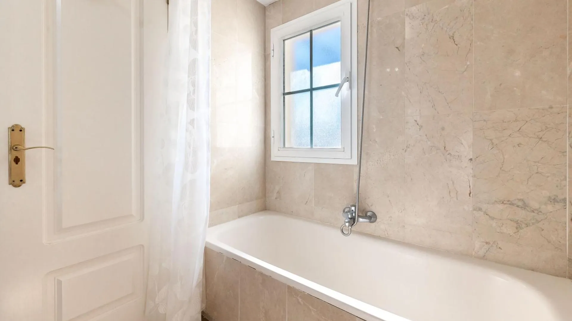 Cozy 2 Bdrm Apt W Sea Views Next To Puerto Banus Marbella 0*,  İspanya