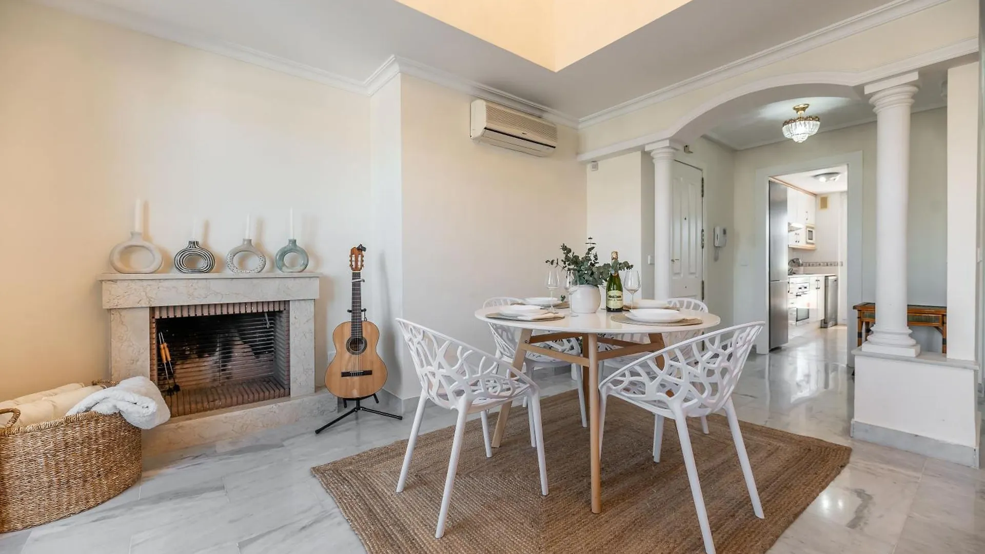 Cozy 2 Bdrm Apt W Sea Views Next To Puerto Banus Marbella