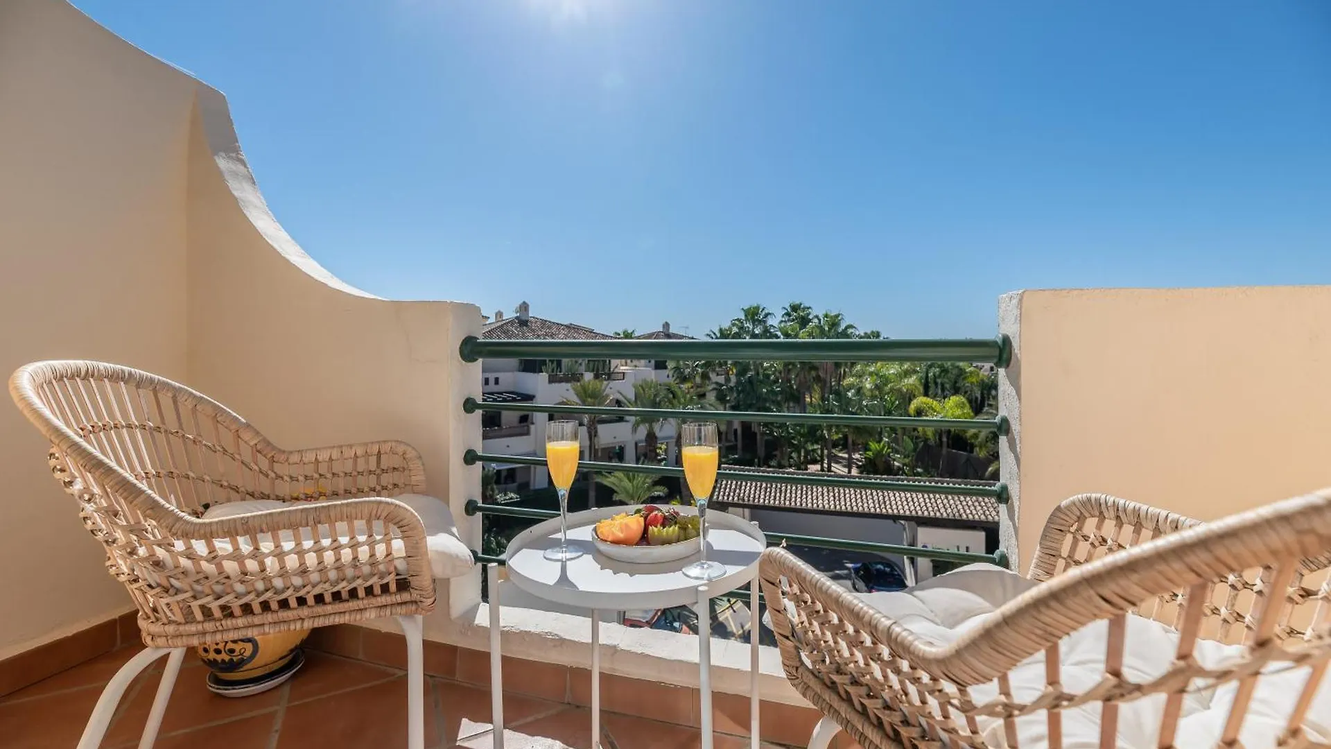 Daire Cozy 2 Bdrm Apt W Sea Views Next To Puerto Banus Marbella İspanya