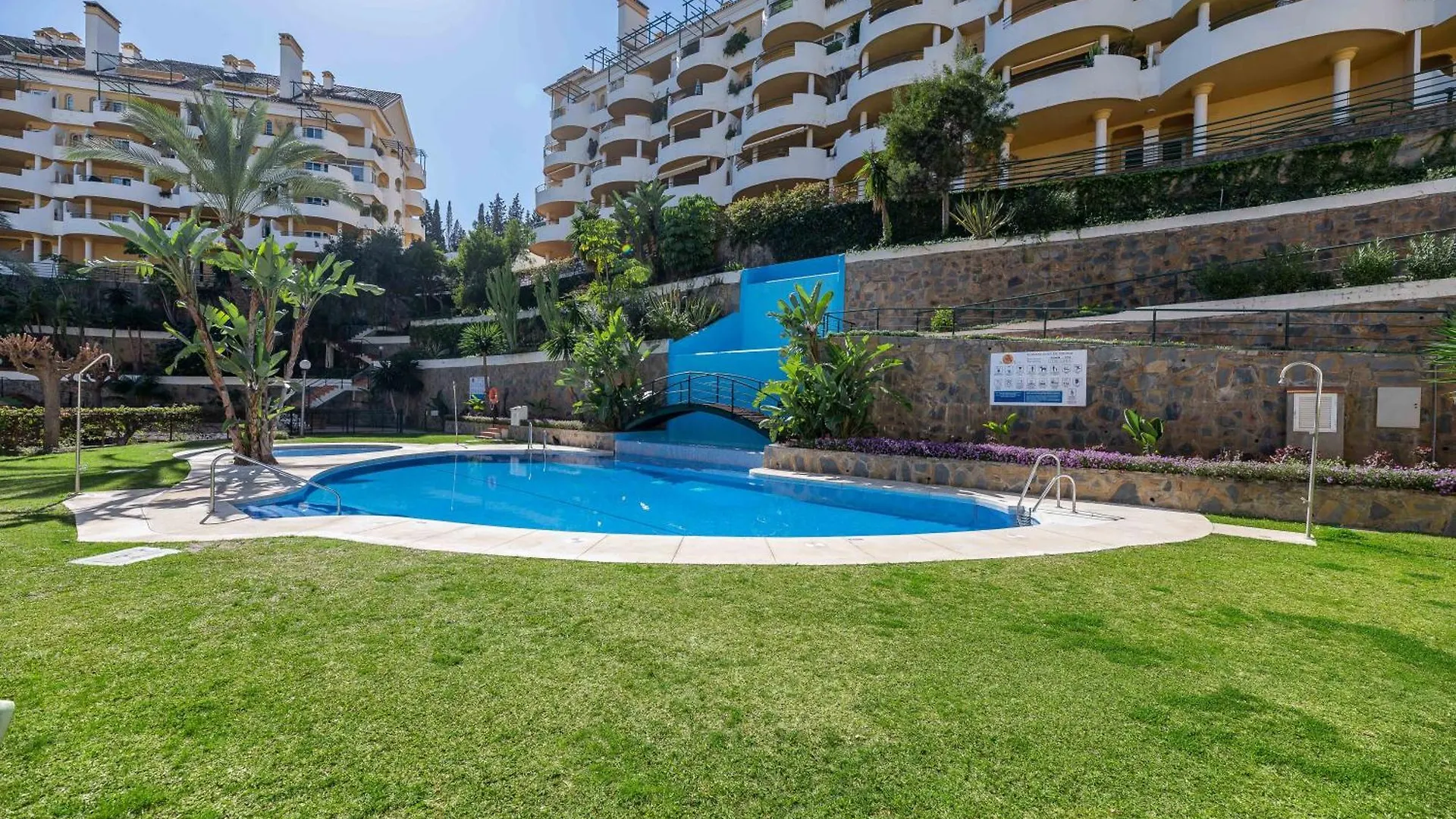 Daire Cozy 2 Bdrm Apt W Sea Views Next To Puerto Banus Marbella İspanya